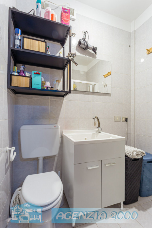 AD ARRE IN UN COMPLESSO SIGNORILE HO UN BELL' APPARTAMENTO PER TE!!! AL PIANO NOBILE CON GIARDINO...