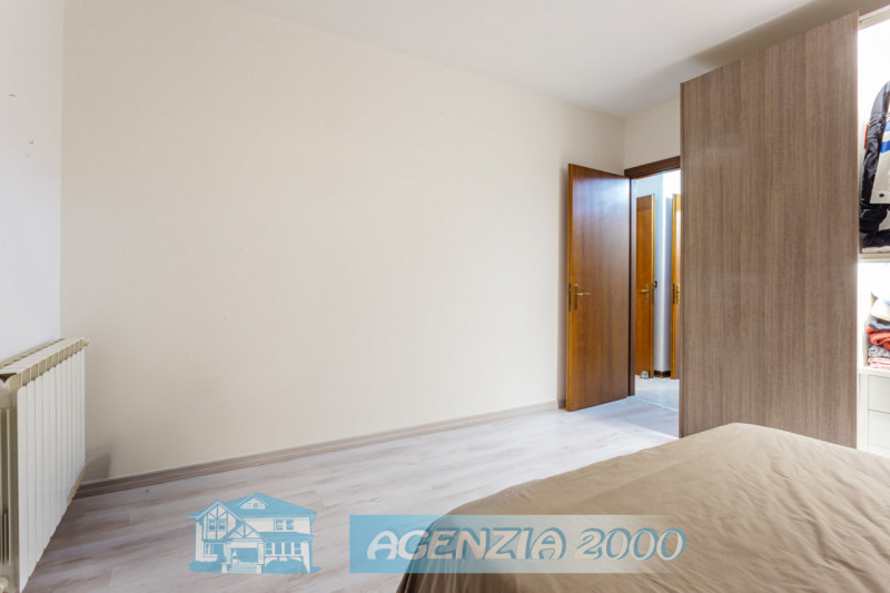 AD ARRE IN UN COMPLESSO SIGNORILE HO UN BELL' APPARTAMENTO PER TE!!! AL PIANO NOBILE CON GIARDINO...