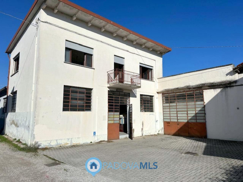 Immobile in esclusiva al Gruppo Padova MLS.

Scopri questa straordinaria opportunità di investime...