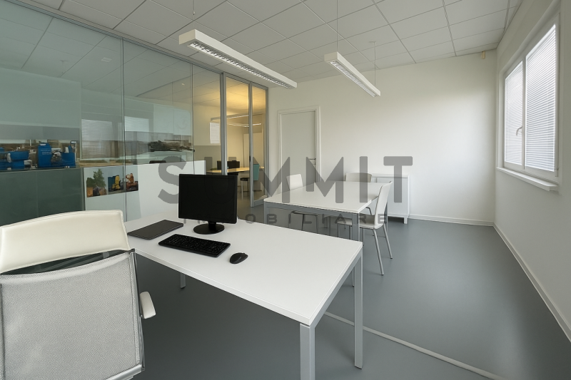 SCHIO: in zona industriale UFFICIO al piano primo completamente arredato con ascensore. Ideale pe...