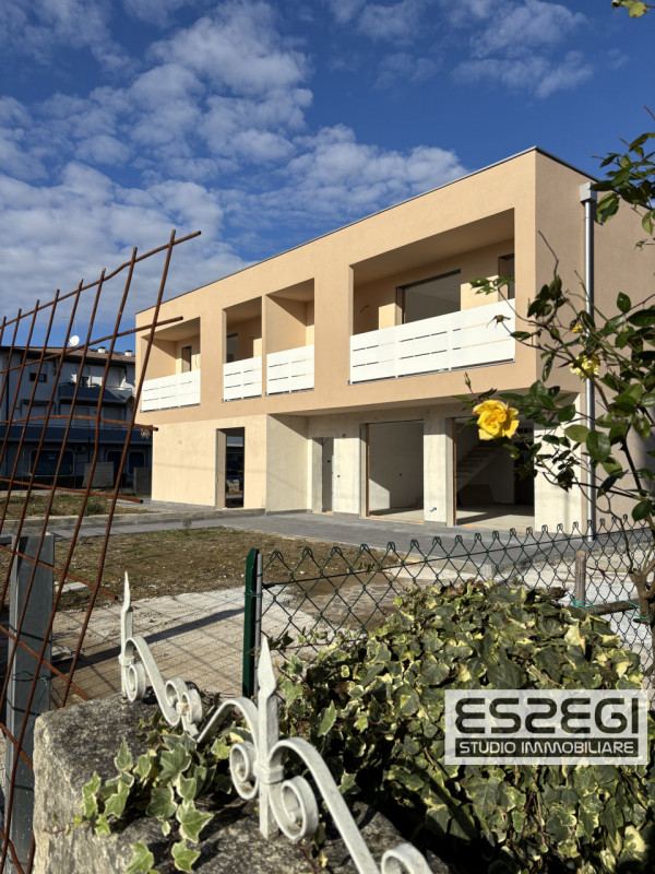 SELVAZZANO DENTRO: Inserita in tranquillo contesto residenziale, con ottimi collegamenti, comoda ...