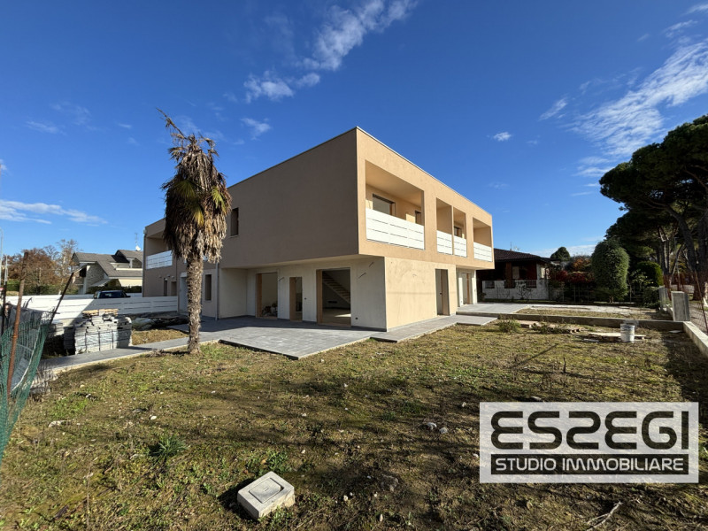 SELVAZZANO DENTRO: Inserita in tranquillo contesto residenziale, con ottimi collegamenti, comoda ...