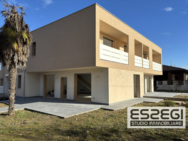 SELVAZZANO DENTRO: Inserita in tranquillo contesto residenziale, con ottimi collegamenti, comoda ...