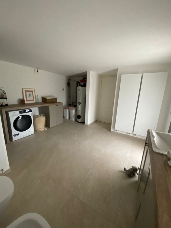 Scopri la tua nuova casa ideale nella tranquilla e ricercata zona di Loreggiola, nel comune di Lo...