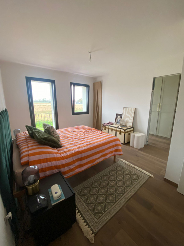 Scopri la tua nuova casa ideale nella tranquilla e ricercata zona di Loreggiola, nel comune di Lo...