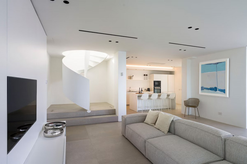 Scopri un'opportunità unica di investimento nella splendida località di Rosolina, precisamente ne...