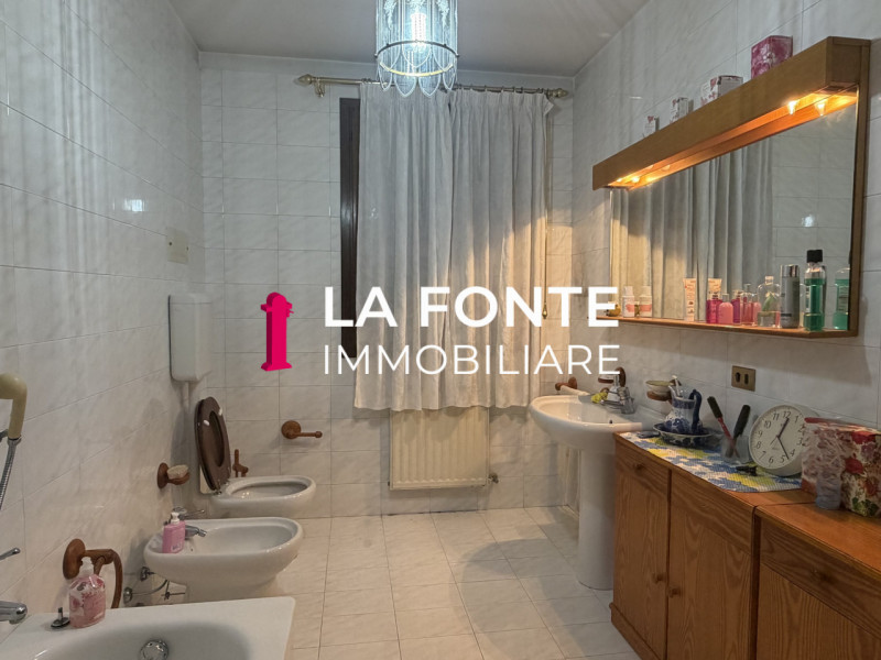 PERAGA DI VIGONZA PORZIONE DI BIFAMILIARE situata nel prestigioso quartiere più ricercato del com...