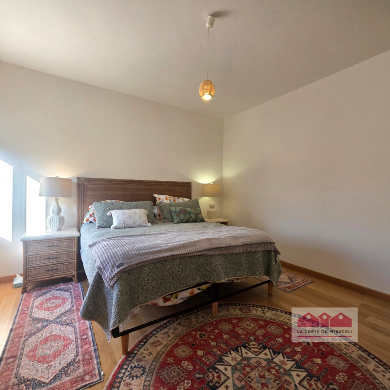 VICENZA, VIALE TRENTO: IN POSIZIONE INTERNA MOLTO TRANQUILLA, AFFASCINANTE VILLA IN STILE LIBERTY...