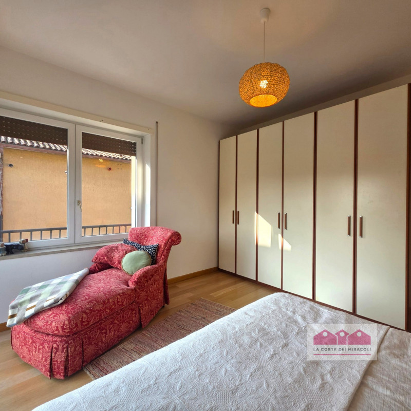 VICENZA, VIALE TRENTO: IN POSIZIONE INTERNA MOLTO TRANQUILLA, AFFASCINANTE VILLA IN STILE LIBERTY...