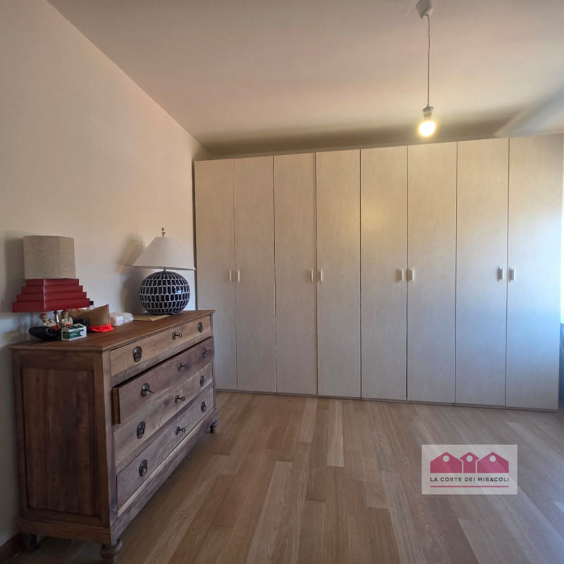 VICENZA, VIALE TRENTO: IN POSIZIONE INTERNA MOLTO TRANQUILLA, AFFASCINANTE VILLA IN STILE LIBERTY...