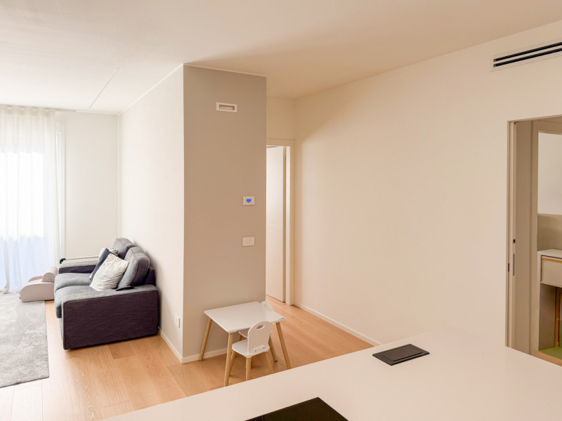 (Per INFO Cristina 3389226442) Ad Albignasego, località FERRI, in moderno contesto lussuoso e com...