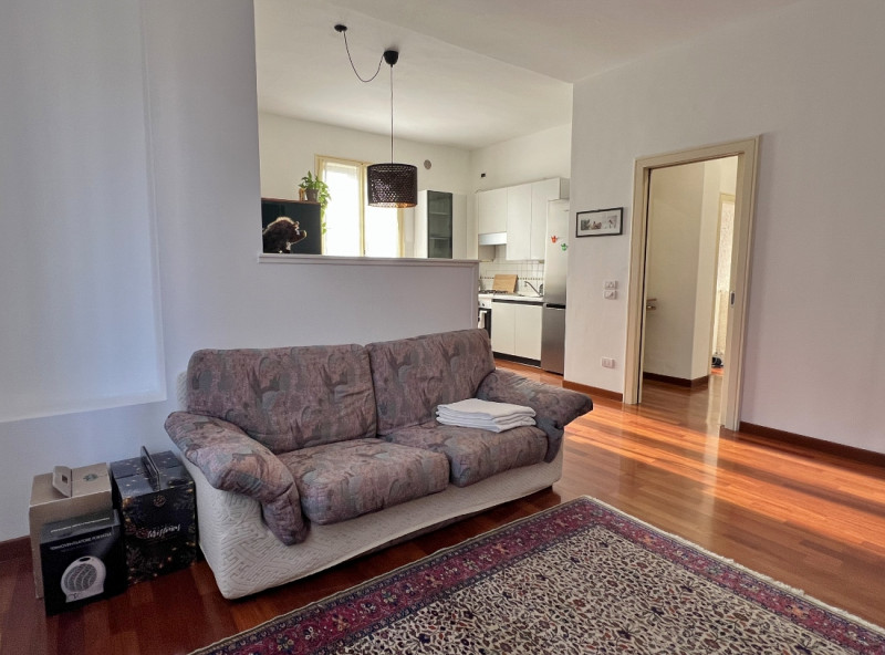 BICAMERE  CON CANTINA IN VENDITA NEL SERVITISSIMO QUARTIERE DI SANTA BERTILLA - 
In contesto anni...