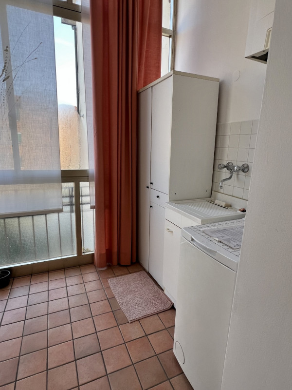 BICAMERE  CON CANTINA IN VENDITA NEL SERVITISSIMO QUARTIERE DI SANTA BERTILLA - 
In contesto anni...