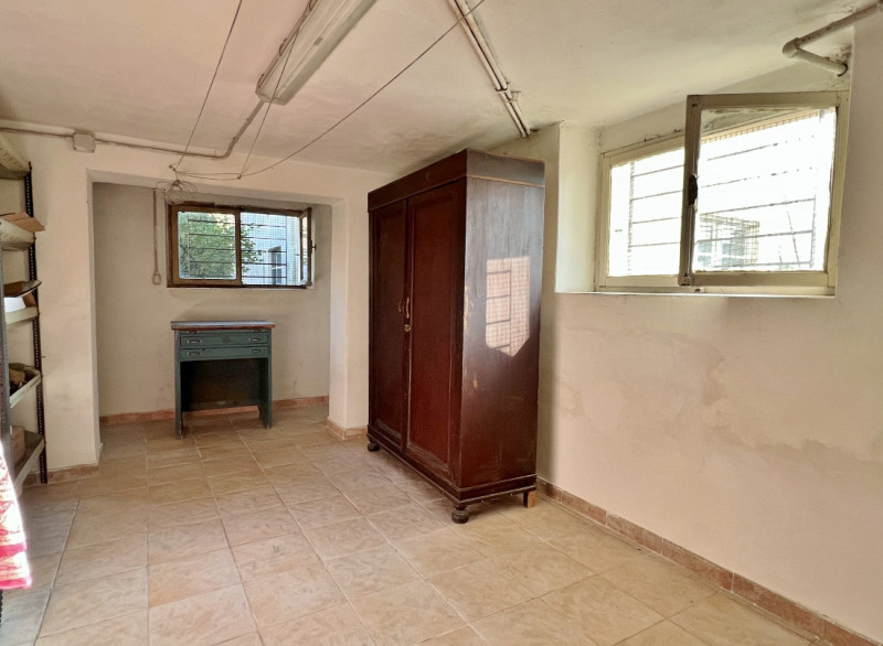 BICAMERE  CON CANTINA IN VENDITA NEL SERVITISSIMO QUARTIERE DI SANTA BERTILLA - 
In contesto anni...