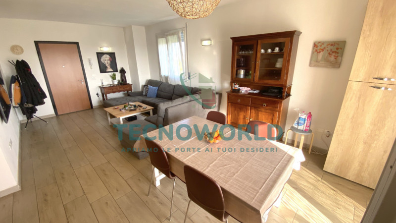 THIENE: proponiamo un appartamento signorile di ben 90 mq situato al piano secondo di un edificio...