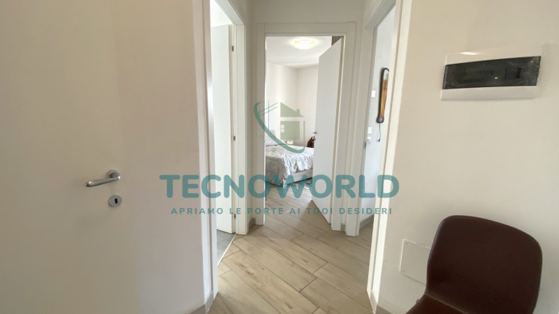 THIENE: proponiamo un appartamento signorile di ben 90 mq situato al piano secondo di un edificio...