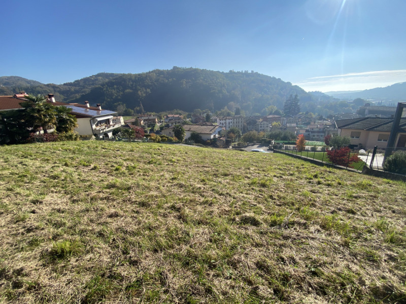 CALVENE: proponiamo un ampio terreno residenziale in vendita, perfetto per chi desidera realizzar...