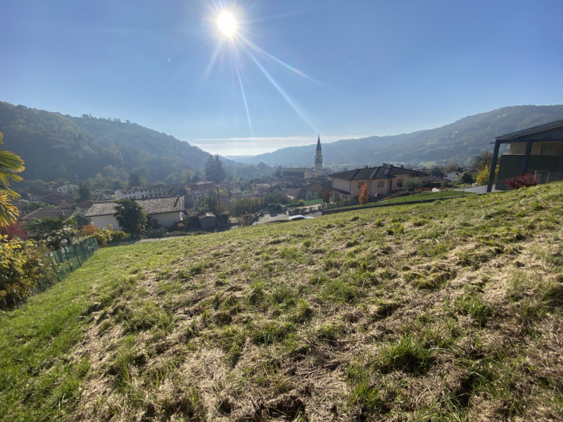 CALVENE: proponiamo un ampio terreno residenziale in vendita, perfetto per chi desidera realizzar...