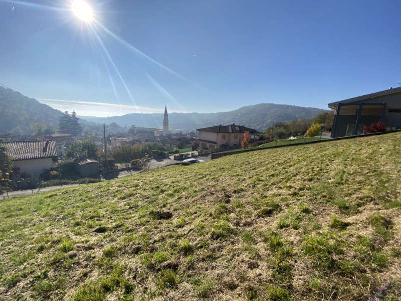 CALVENE: proponiamo un ampio terreno residenziale in vendita, perfetto per chi desidera realizzar...