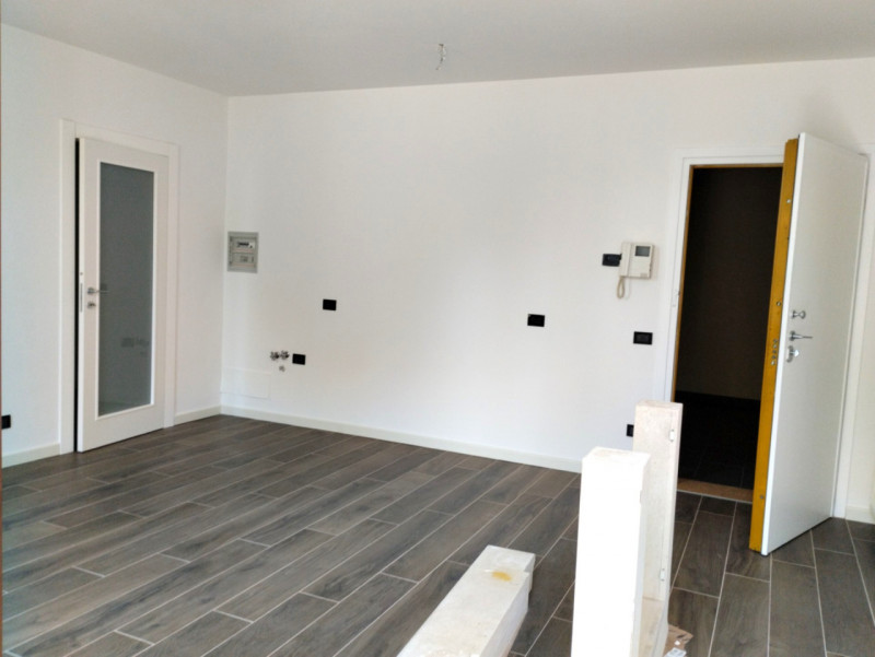 Nel cuore pulsante di Thiene, proponiamo in vendita un appartamento signorile che rappresenta una...