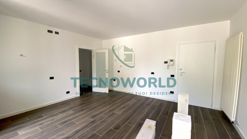 Nel cuore pulsante di Thiene, proponiamo in vendita un appartamento signorile che rappresenta una...