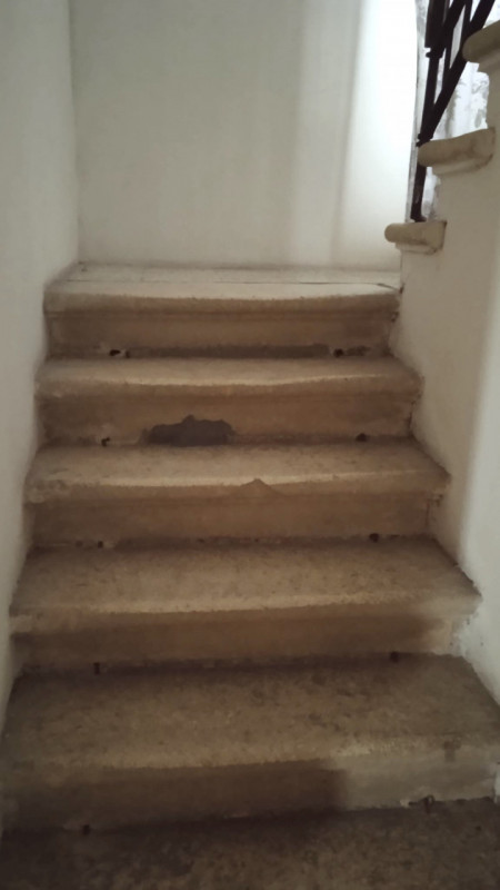 Scopri questa storica abitazione rustica situata nel cuore di Thiene, nella tranquilla zona di Sa...