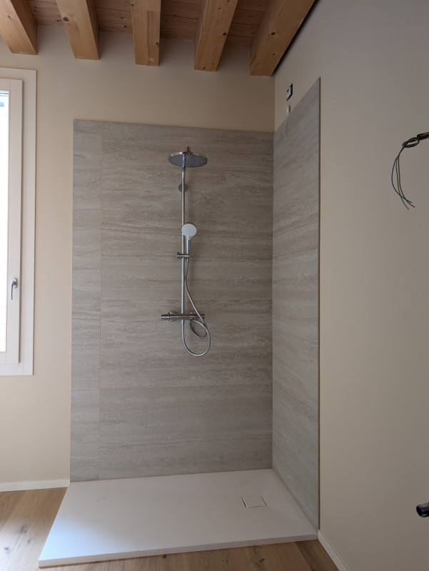 Scopri la tua nuova casa nel cuore di Castelfranco Veneto! Questo splendido e spaziosissimo appar...