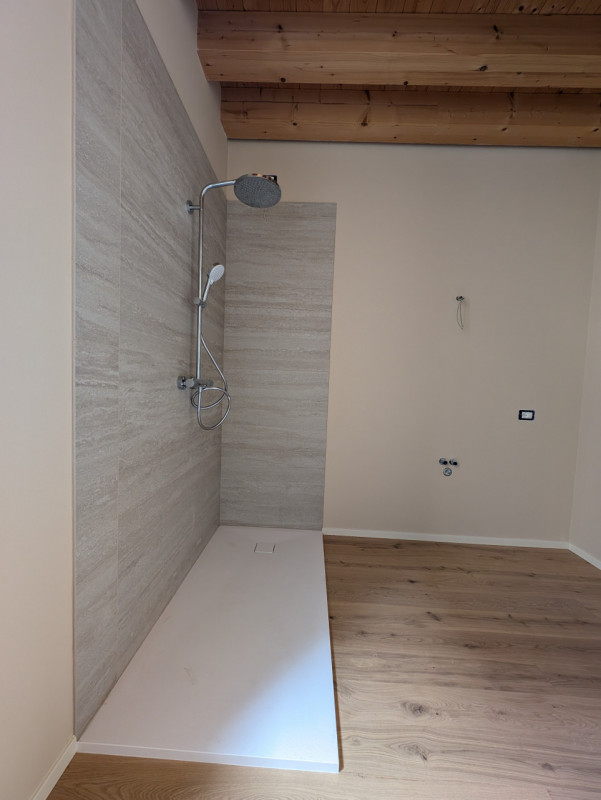 Scopri la tua nuova casa nel cuore di Castelfranco Veneto! Questo splendido e spaziosissimo appar...