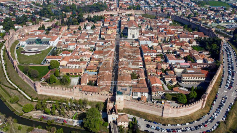 CITTADELLA (PD) - BORGO PADOVA

Proponiamo in vendita un negozio di circa 90 mq situato in zona B...