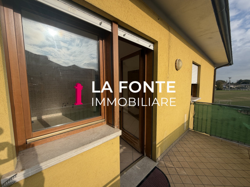 STRA in posizione centralissima e comoda a tutti i principali servizi, proponiamo in vendita un a...