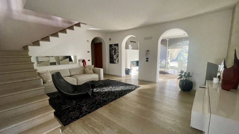 PADOVA-SALBORO: Classe Energetica C - EPgl,nren 87,57 kWh/m2 anno.
Porzione indipendente di testa...