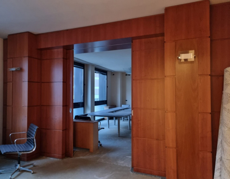 Piazza de Gasperi Nicoletta Dardilli di AD Casa Padova propone in vendita ufficio di mq 500 ca ca...