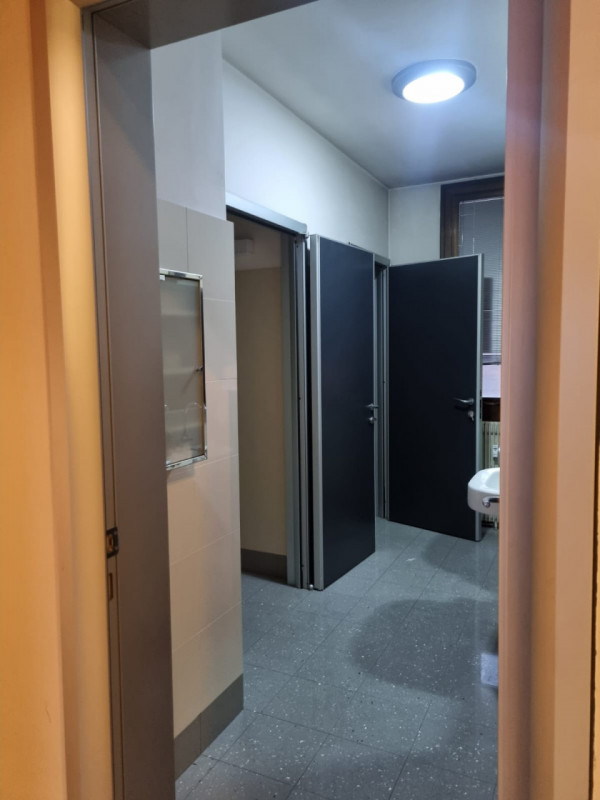Piazza de Gasperi Nicoletta Dardilli di AD Casa Padova propone in vendita ufficio di mq 500 ca ca...