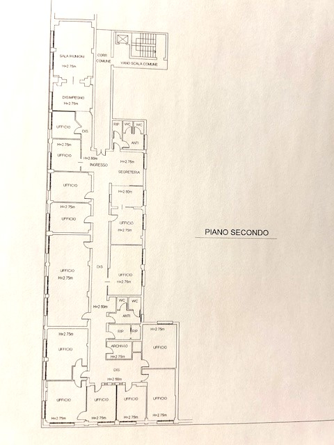 Piazza de Gasperi Nicoletta Dardilli di AD Casa Padova propone in vendita ufficio di mq 500 ca ca...