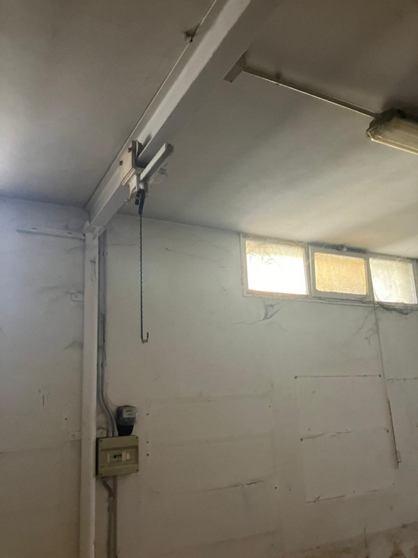 ARCELLA vicinanze Stazione, comodissimo a tram, autobus, tangenziale e centro città proponiamo un...