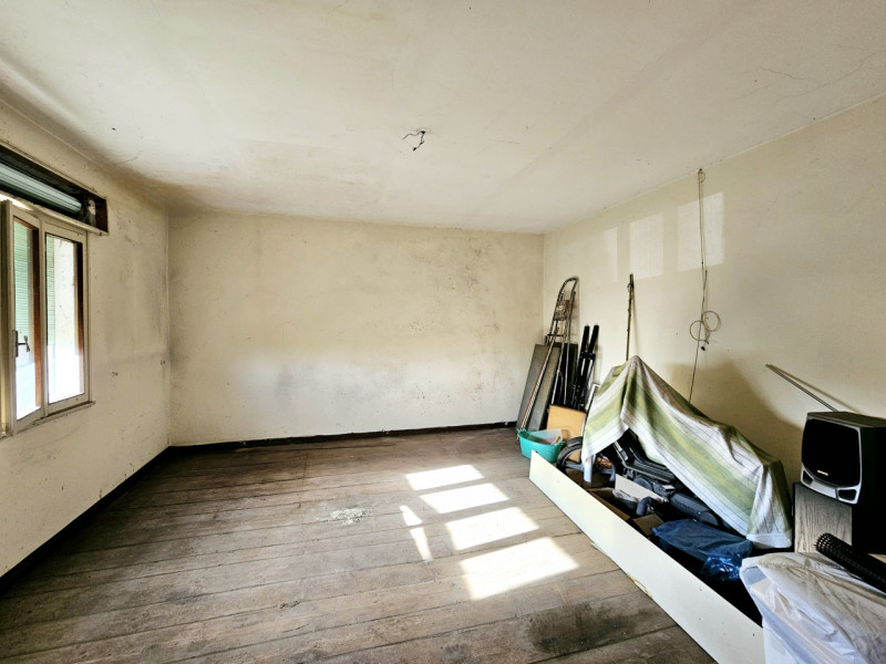 Proponiamo in vendita a Vescovana, nella tranquillità della campagna, un appezzamento di terreno ...