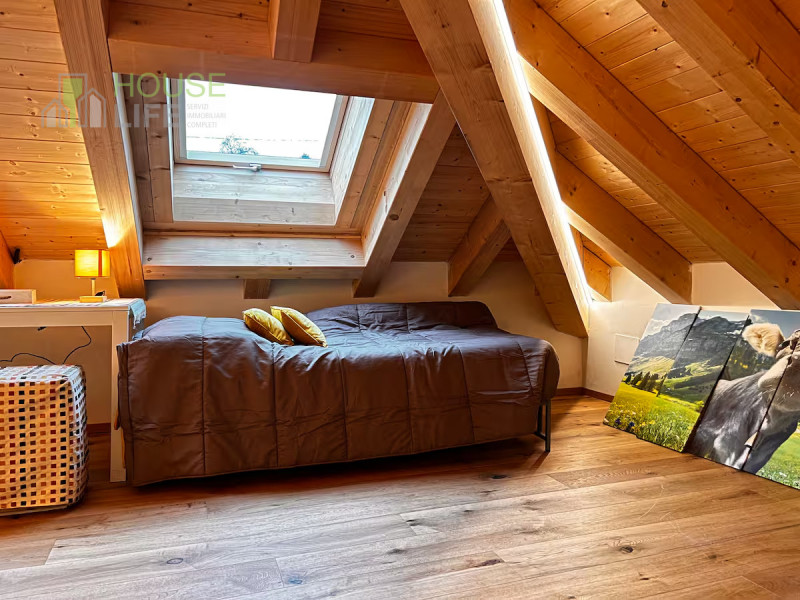 ROANA - TRESCHE CONCA - ELEGANTE CHALET DI MONTAGNA quadrilocale, tre camere, tre bagni, area est...