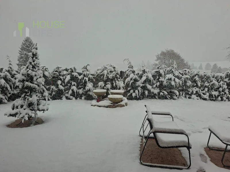 ROANA - TRESCHE CONCA - ELEGANTE CHALET DI MONTAGNA quadrilocale, tre camere, tre bagni, area est...