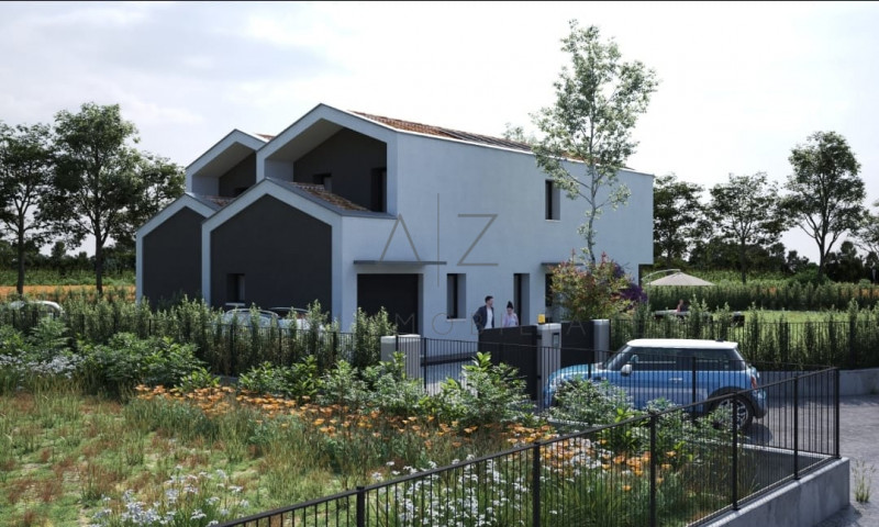 Proponiamo in vendita una splendida porzione di bifamiliare di nuova costruzione, situata nella z...