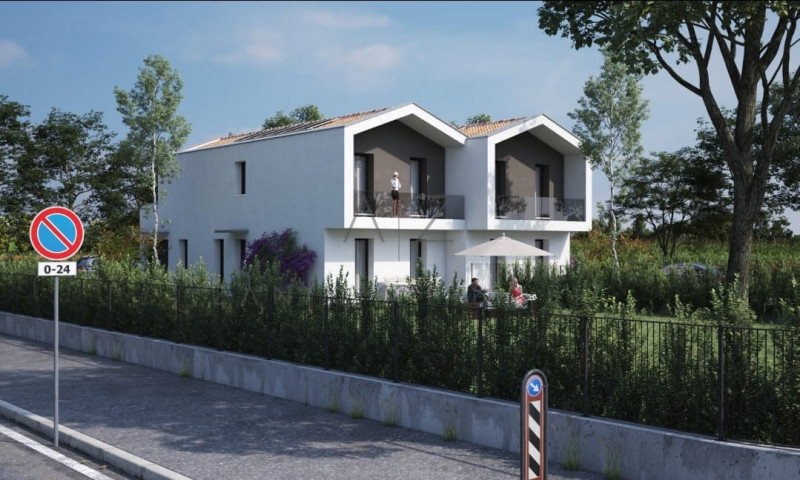 Proponiamo in vendita una splendida porzione di bifamiliare di nuova costruzione, situata nella z...