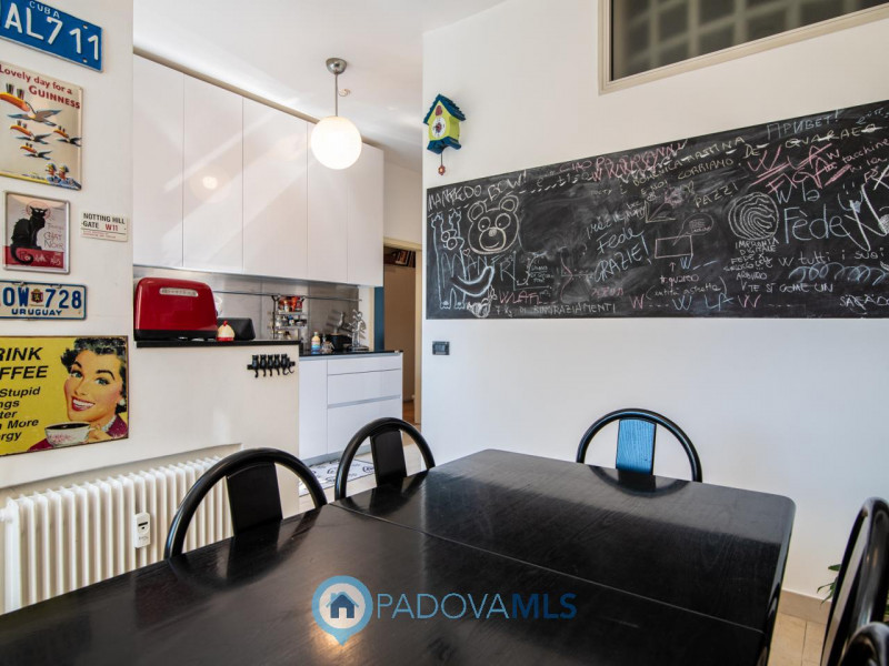 Immobile in esclusiva al Gruppo Padova MLS 

Appartamento in Vendita: Eleganza e Comfort nel Cuor...