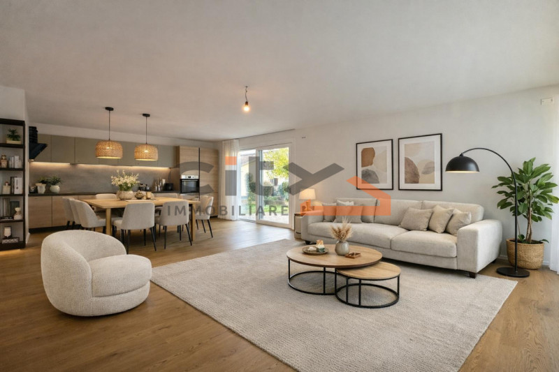 Cassola centro, in una zona residenziale tranquilla, proponiamo una casa singola edificata nel 20...