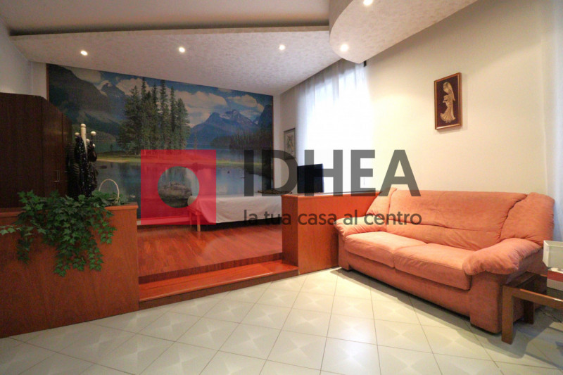 APPARTAMENTO BICAMERE ZONA EDEN, RIF. "AVT2"

L'agenzia immobiliare IDHEA ha il piacere di propor...