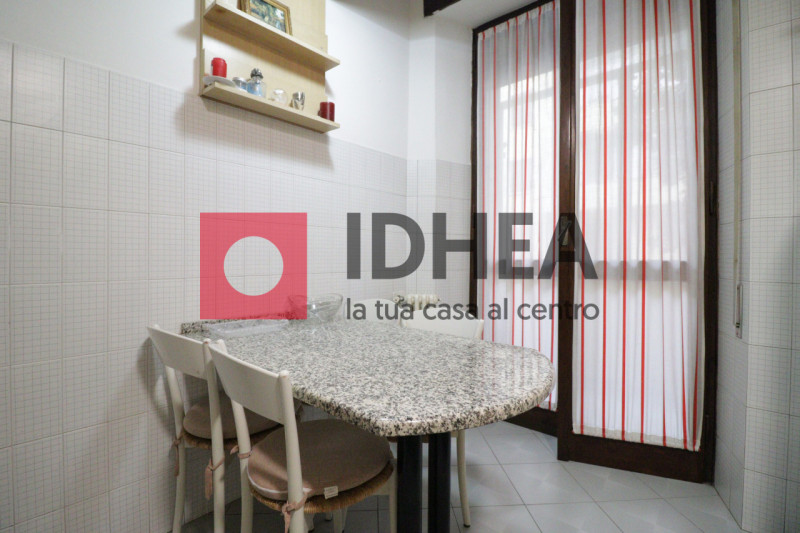 APPARTAMENTO BICAMERE ZONA EDEN, RIF. "AVT2"

L'agenzia immobiliare IDHEA ha il piacere di propor...