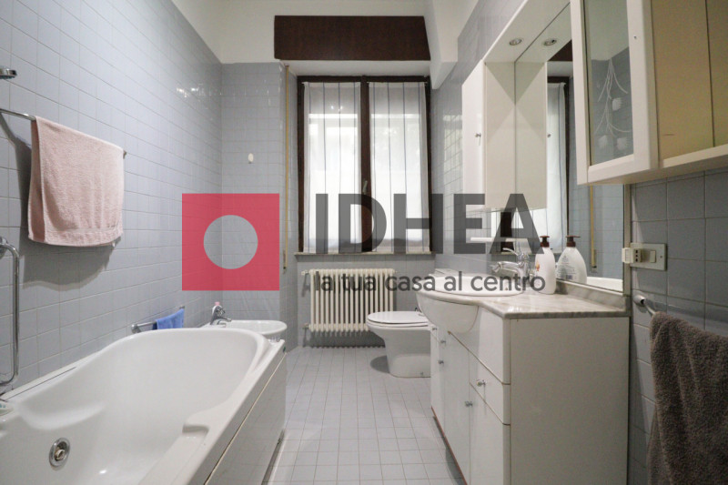 APPARTAMENTO BICAMERE ZONA EDEN, RIF. "AVT2"

L'agenzia immobiliare IDHEA ha il piacere di propor...