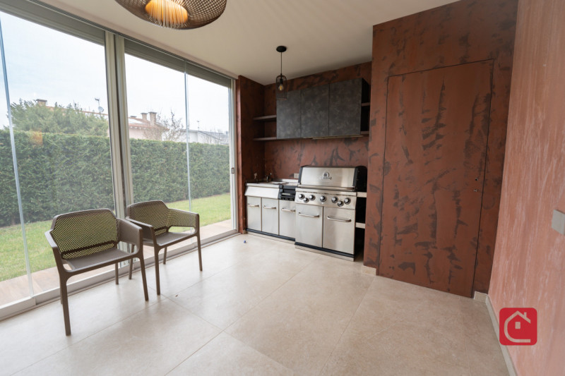 Scoprite l’eleganza contemporanea di questa VILLA singola di nuovissima costruzione, opportunità ...