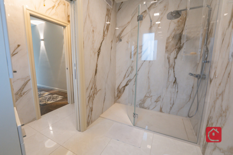 Scoprite l’eleganza contemporanea di questa VILLA singola di nuovissima costruzione, opportunità ...