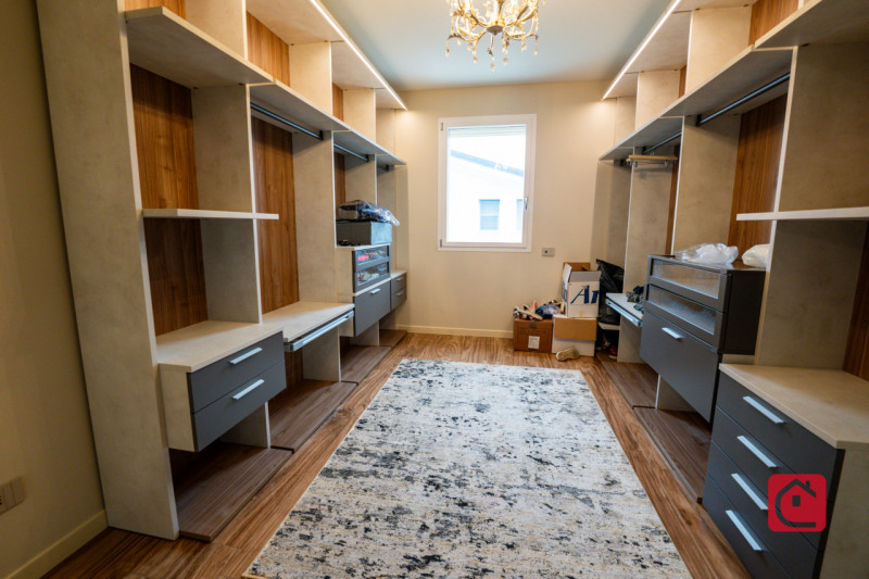 Scoprite l’eleganza contemporanea di questa VILLA singola di nuovissima costruzione, opportunità ...