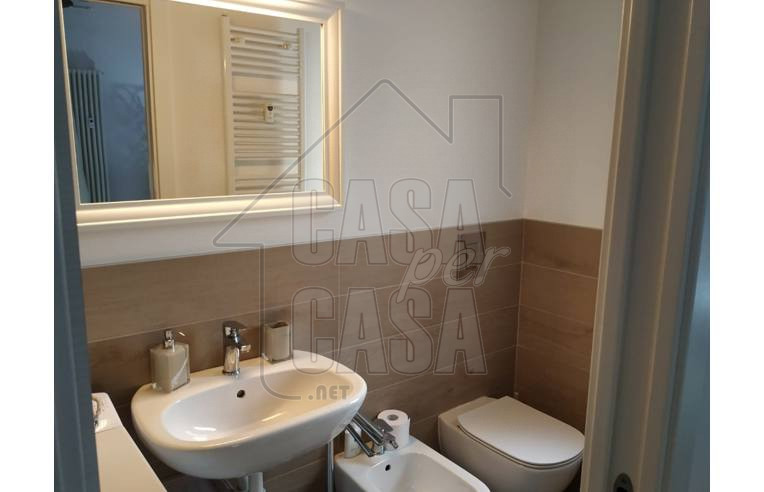 Vendo bellissimo appartamento bilocale situato in Padova, comodo all'università ,perfetto per chi...