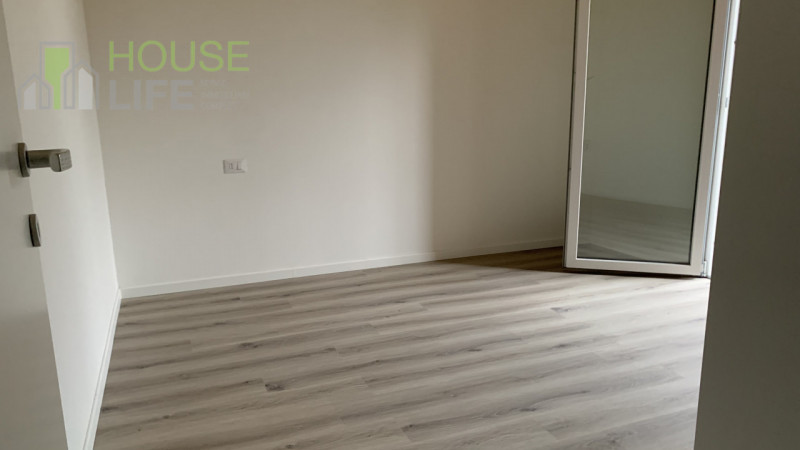 SCHIO-CENTRO: In contesto di sole tre unità di nuova ristrutturazione integrale, luminoso e spazi...